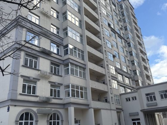 Продам 3 комнатную квартиру Киев