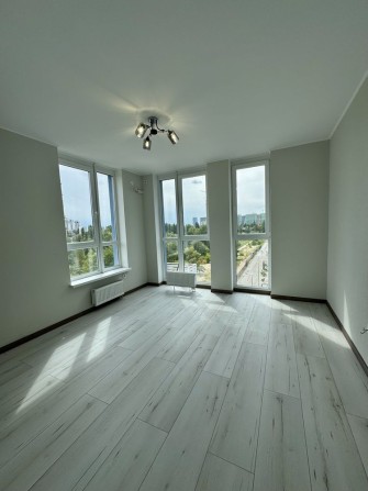 Продам  двокімнатну 70м2 з ремонтом ! ЖК 8 Причал! - фото 1