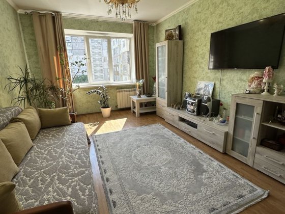 Продам 3-к Троещина ул.Сержа Лифаря Закревского Оноре де Бальзака Київ