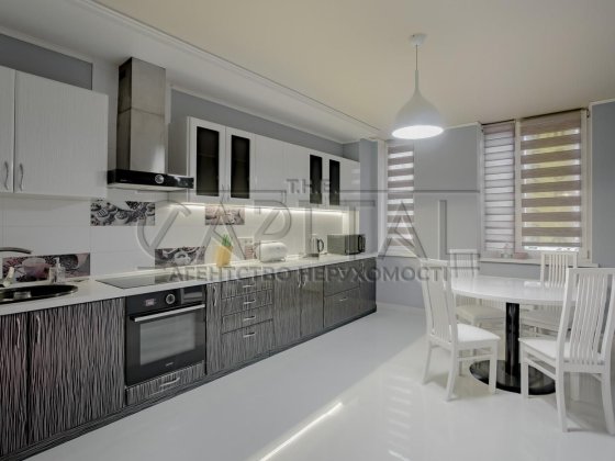 Продаж квартири, ЖК Комфорт Таун, вул .Регенераторна Киев