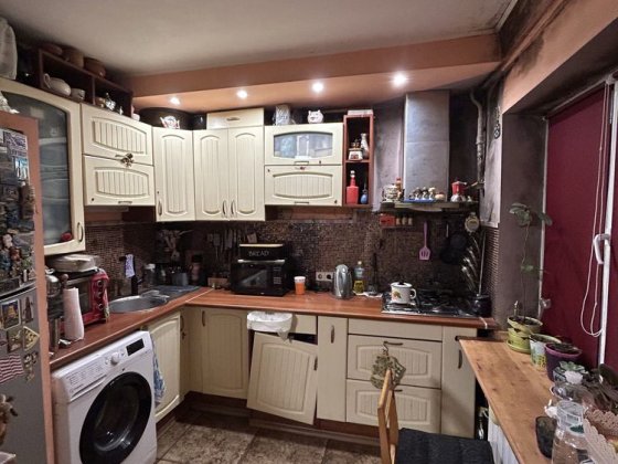 Вул. Васильківська, б. 49/2, жилий стан! Київ