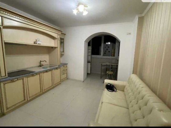 Продаж 1-кімнатної квартири, вул. Ахматової, 35А Київ