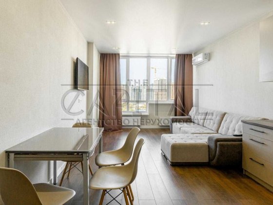 Продаж квартири, ЖК Новопечерська Вежа, вул. Михайла Бойчука Киев