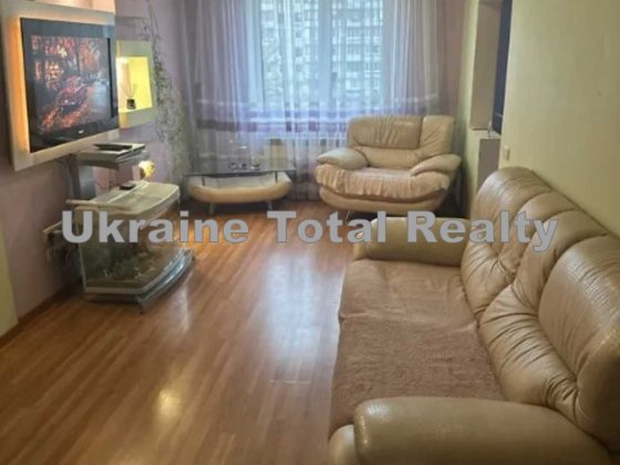 ОБОЛОНЬ! 3к квартира 75м2 з евроремонтом! Вул Героїв Дніпра 32 Киев