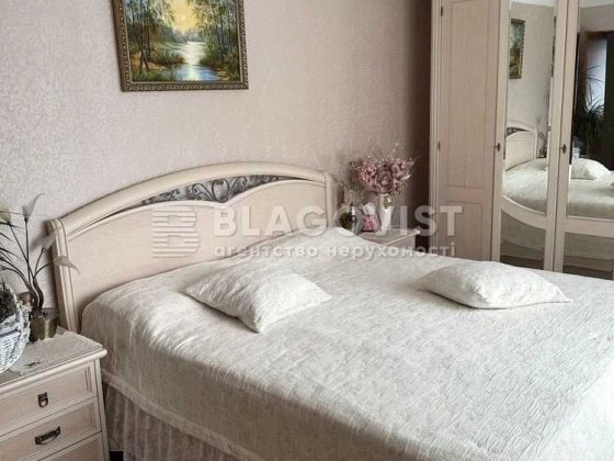 Продаж 3 к квартири Русанівська набережна Київ