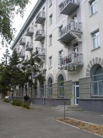 Краківська, 7  Сталінка   квартира 71,5кв.м.   Поруч метро - фото 1