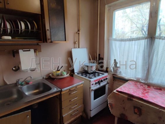 Продаж трикімнатної квартири поряд метро Деміївська, 75000 у.е. Киев