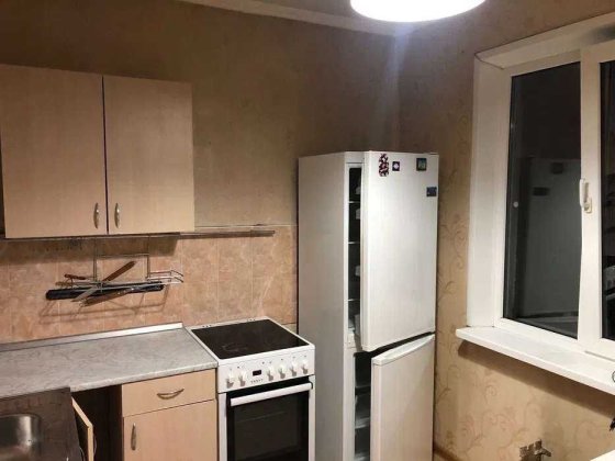 Продаж 3 к. квартири Полярна 8г Київ