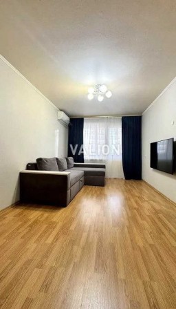 Продаж 2-кімн. квартири з ремонтом, вул. Йорданська, метро Оболонь - фото 1