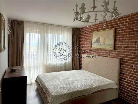 Продам 2-кімн з видом на Дніпро Київ