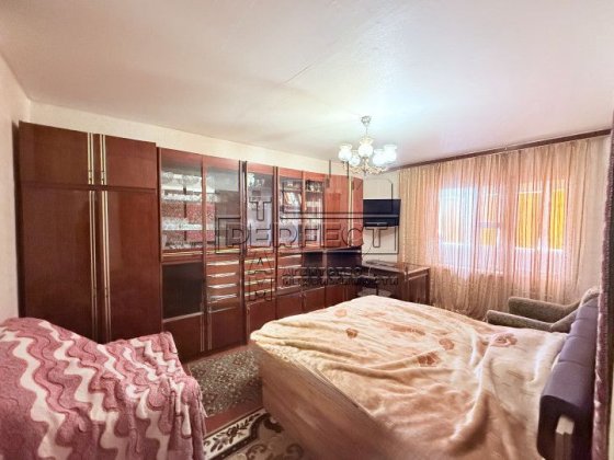 Продаж 2к квартири Закревського 47б / Закревского 47б Київ