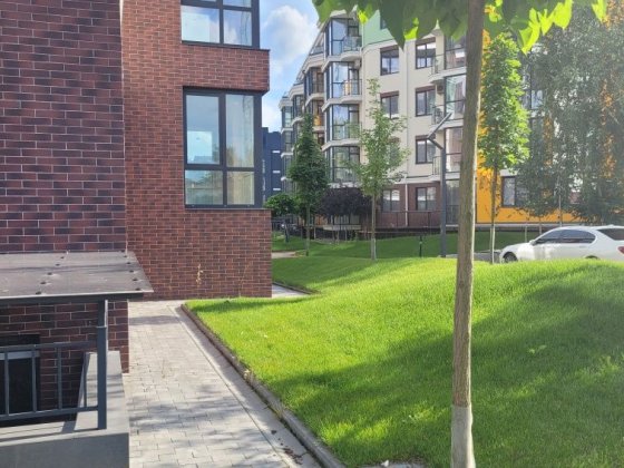 Продам квартиру в ЖК Лісова казка 2, поруч метро Лісова Київ