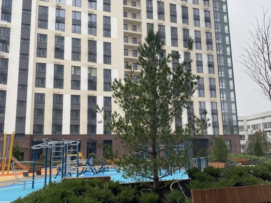 1х(54 м)  жк Новий Автограф будинок 2 поруч парк метро Київ