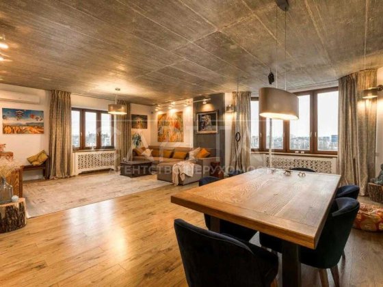 Простора 4-кімнатна квартира 152 м² Окрема кухня Киев
