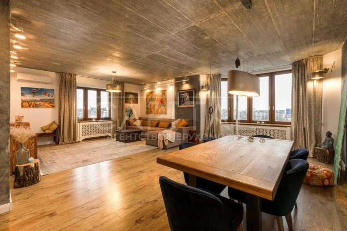 Простора 4-кімнатна квартира 152 м² Окрема кухня - фото 1