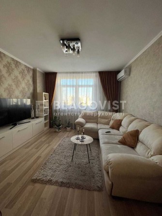 ЖК "Паркові Озера", вул. Воскресенська, 12г, м. Дарниця, - фото 1