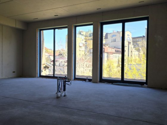 Без %. Крутий узвіз 6/2,  Крутой Спуск 6. Центр, Хрещатик,  Печерськ! Київ