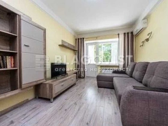 Продаж 2к квартира вул. Німанська ст. м. Дружби Народів Печерський Киев