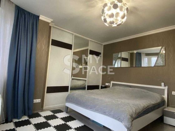 Терміново! Бул. Ярослава Гашека 8а, Дарницька площа,Харківське шосе Київ