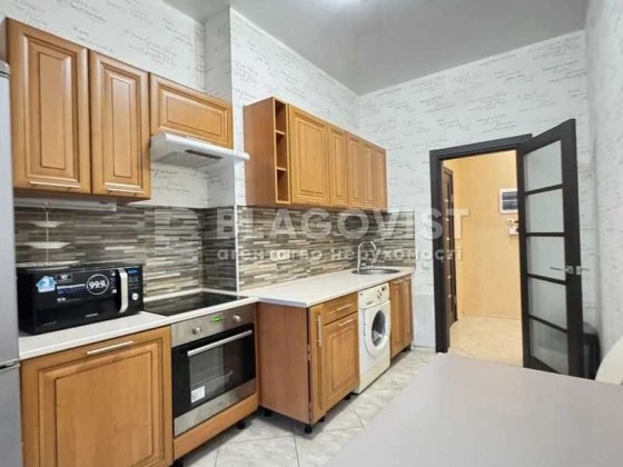 Продаж.Калнишевськог.Оболонь, Мінська,  2 кім, 77кв.м,  107000у.е торг Київ