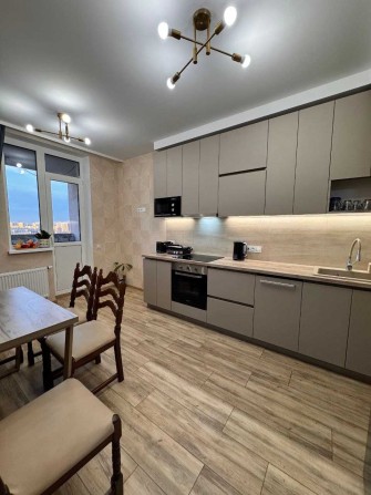 Програмы Продам 3к квартиру з ремонтом Навигатор Оболонский Navigator - фото 1