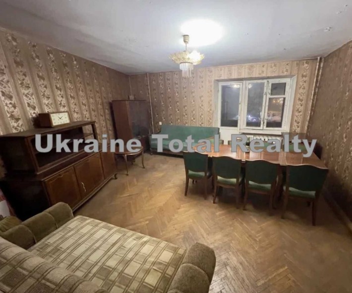 ПЕЧЕРСЬК! м. Звіринецька 5хв! 2к квартира під ремонт! Вул Бастіонна 1 - фото 1