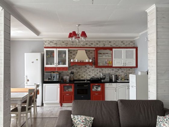 Продам власну квартиру з генератором і сонячними батареями Киев