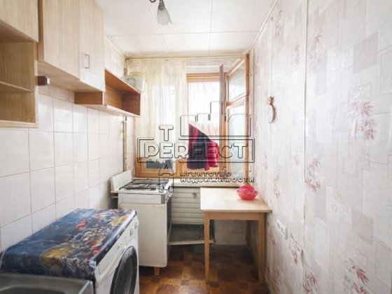 Продаж 1к квартири Петриченка (Волгодонська) 75 / Волгодонская 75 Київ