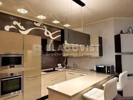 Продається чудова квартира з якісним ремонтом ст.м. Печерська Київ