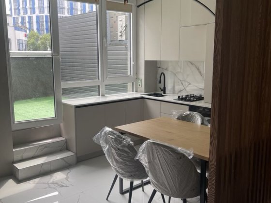 Новий ремонт! Світла та затишна квартира з терасою ЖК Рів'єра! Київ