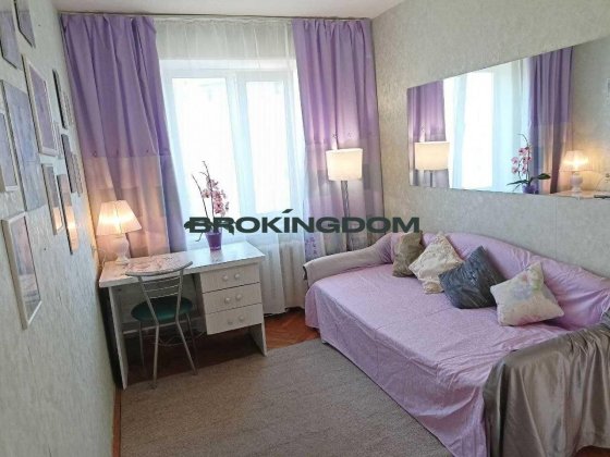 Продається 3к квартира з ремонтом біля метро Героев Дніпра Київ