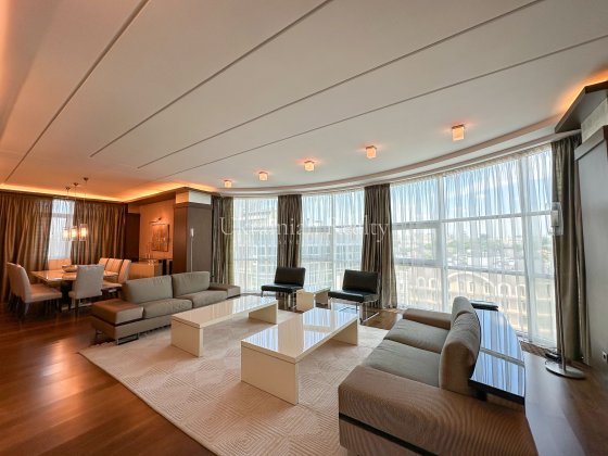 Продаж квартири 299 кв. м. ЖК Тріумф вул. Зверінецька 59 Киев