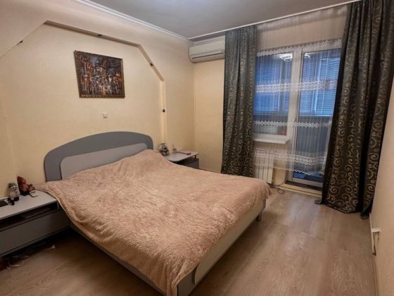 Продам квартиру возле Ривермола(Агенствам Не Беспокоить) Киев