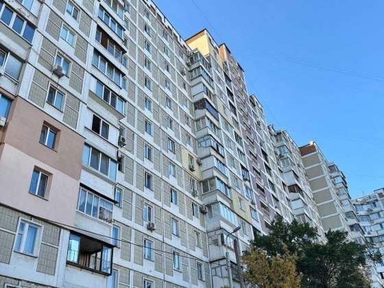 Продаж великої трикімнатної квартири, державні програми - так! Киев