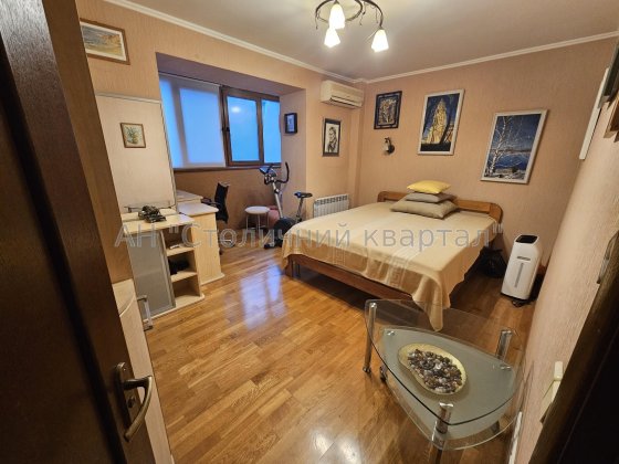 Продам 4 кімнатну квартиру вул. Бойчука 34а Киев
