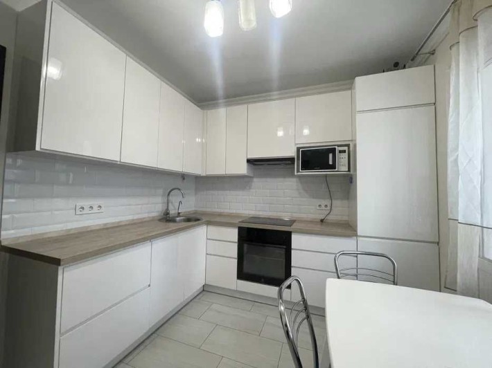 Трикімнатна Гмирі 18 Позняки - фото 1