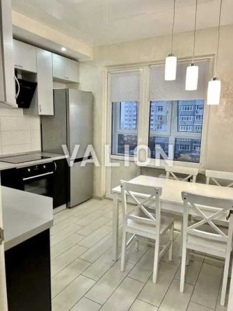 Єоселя Продаж 1 кім. кв.  ЖК Патріотика вул.Софії Русової 7 м. Позняки - фото 1