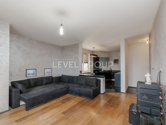 Продаж 2-кімнатна квартира з ремонтом, парк Наталка, Оболонь Київ