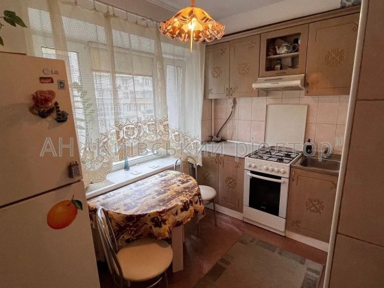 Продаж затишної 2-к квартири вул. Велика Васильківська, 101. Київ