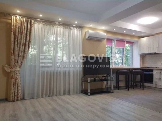 Продаж 1 кімнатна квартира простора з ремонтом меблями Печерськ Київ Київ