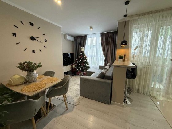 Кв. 2 + ЖК Сирецькі Сади 74 м.кв.з ремонтом технікою,меблями, ВЛАСНИК Київ