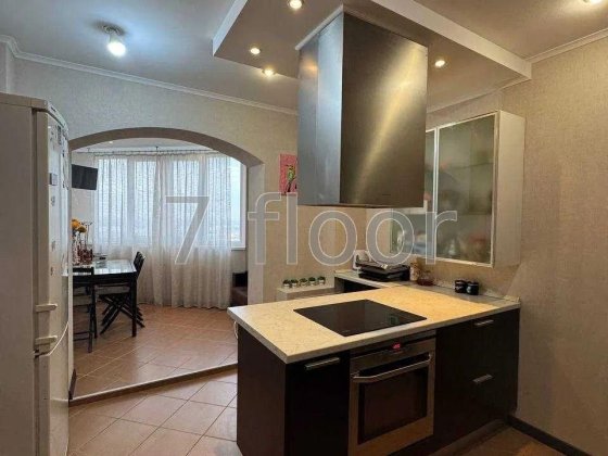 3 кімнатна квартира Троєщина Милославська Почайна Торговий центр Київ