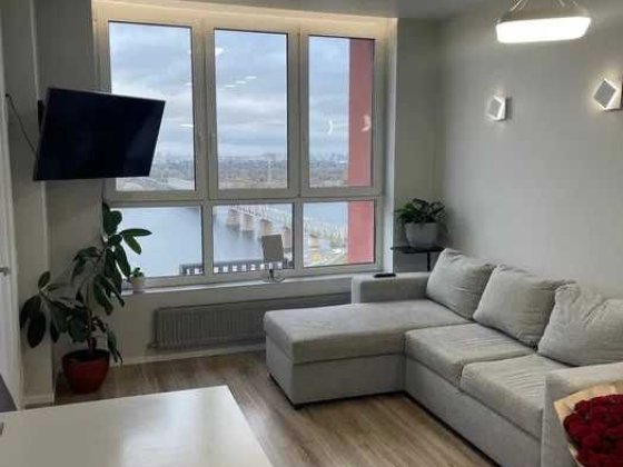 1кімнатна квартира з ремонтом в ЖК DOK-32, Оболонь Киев