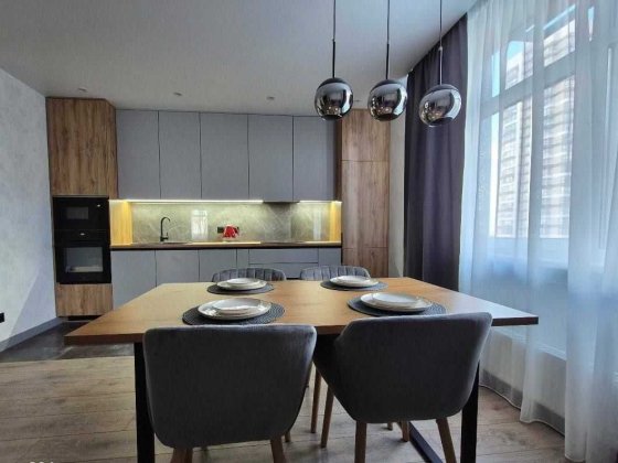 БЕЗ%. 2-кімн. кв-ра 70м2, 5 поверх. Варшавський2/Варшавський/Ретровіль Киев