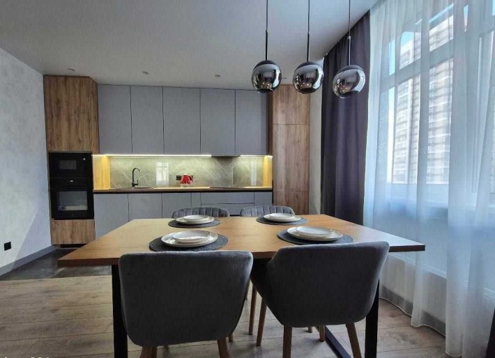 БЕЗ%. 2-кімн. кв-ра 70м2, 5 поверх. Варшавський2/Варшавський/Ретровіль - фото 1