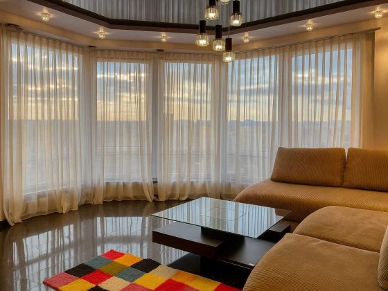 2 кім.квартира з ремонтом Харківське шосе 152. Генератор Киев