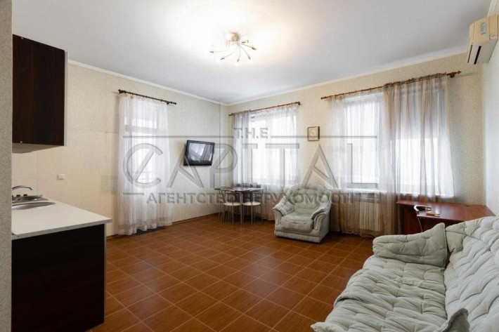 Продаж просторої квартири з ремонтом, біля метро ПОЗНЯКИ. ТОП-локація. - фото 1