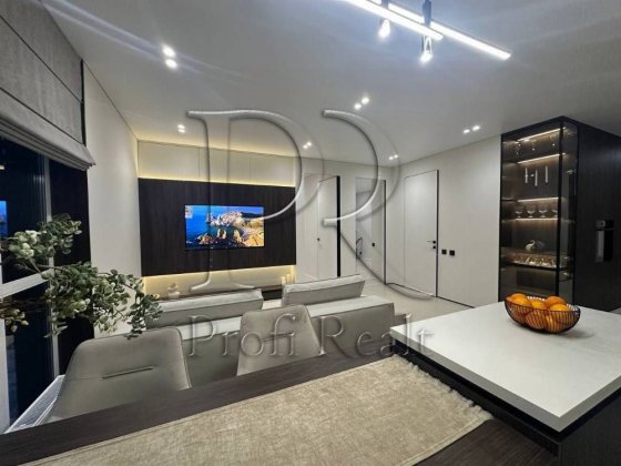 Продаж 2-кімн. квартири за адресою В. Змієнка 15/23 Київ