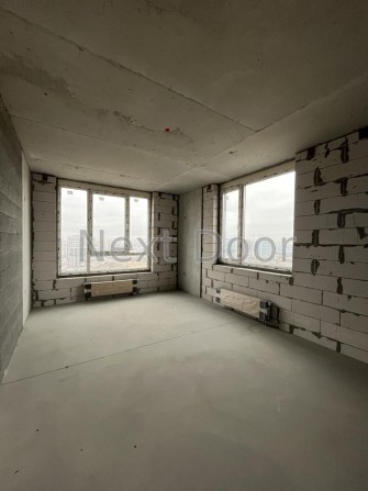 Продам 2 кімнатну квартиру 66.4 мкв ЖК Варшавський 3 - фото 1