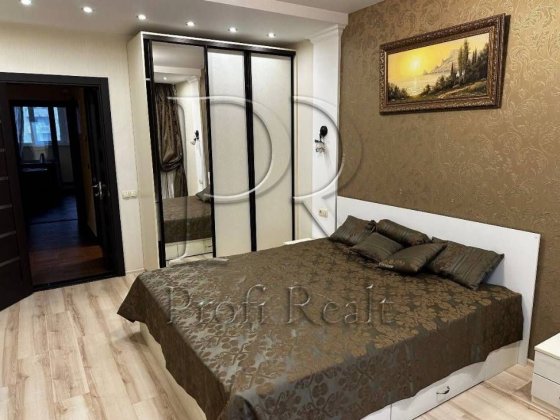 Продаж 2 кімн. квартири Білицька 18/ Куренівка/ Вишгородська Київ